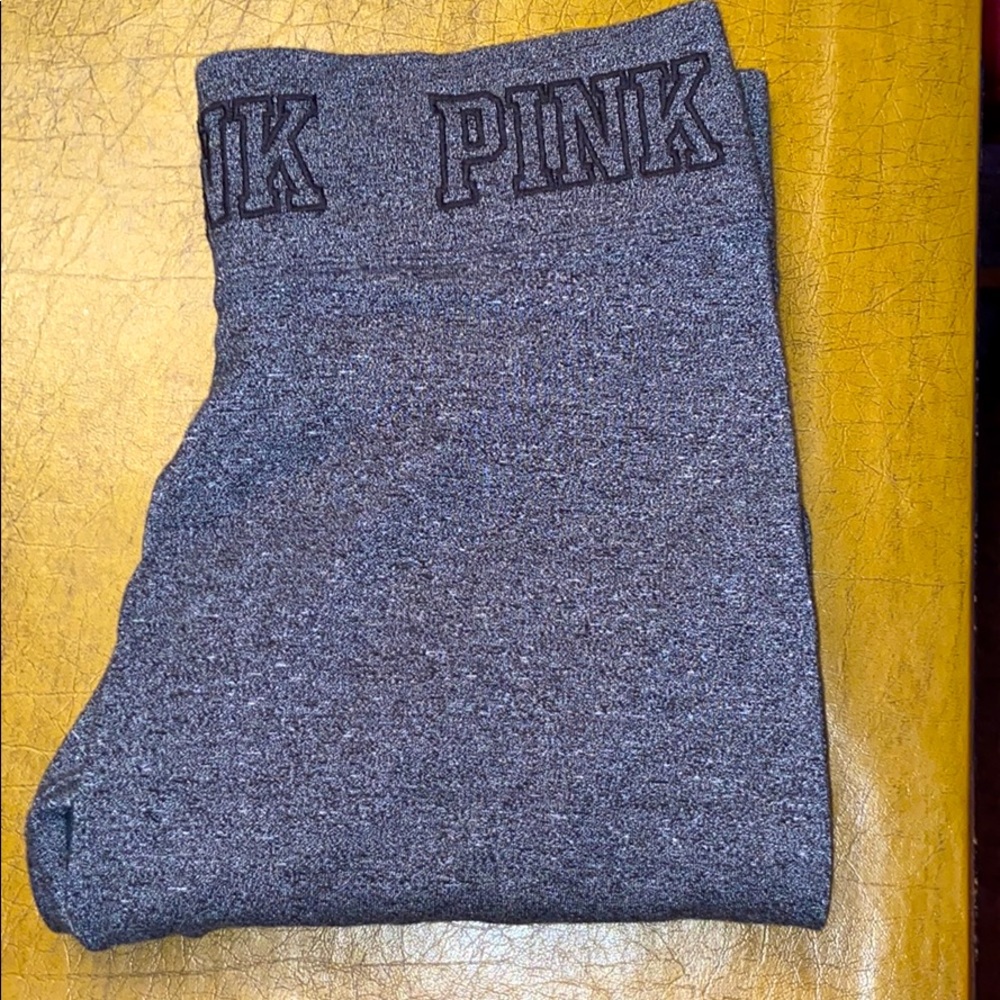 Fun athletic grey leggings